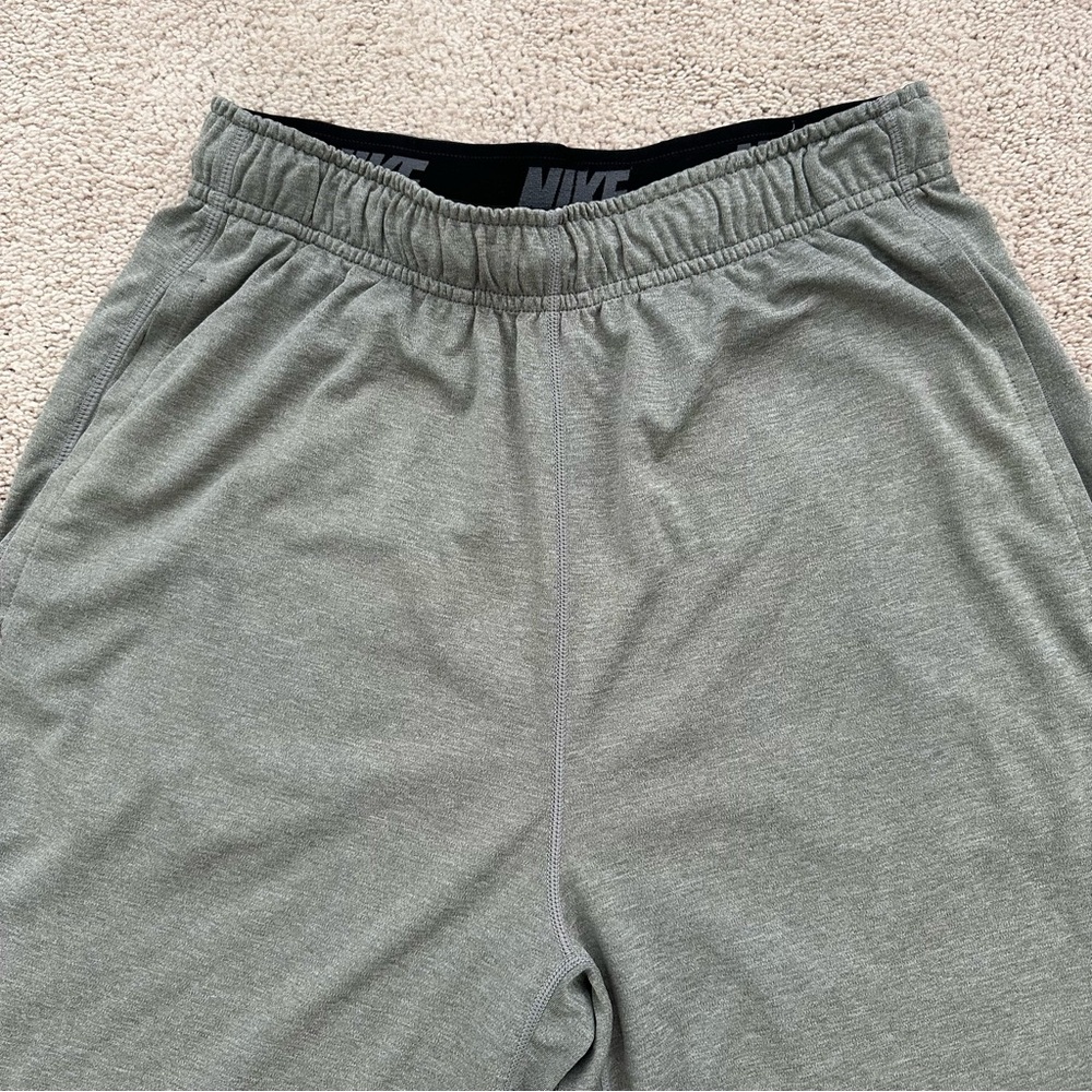 Nike Grey Dri-Fit Basketball Shorts - Athletic Athleisure Workout Running - Picture 9 of 15